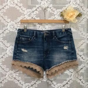 Free People Women’s Denim Blue Jean Frilled Distressed Shorts Size 26